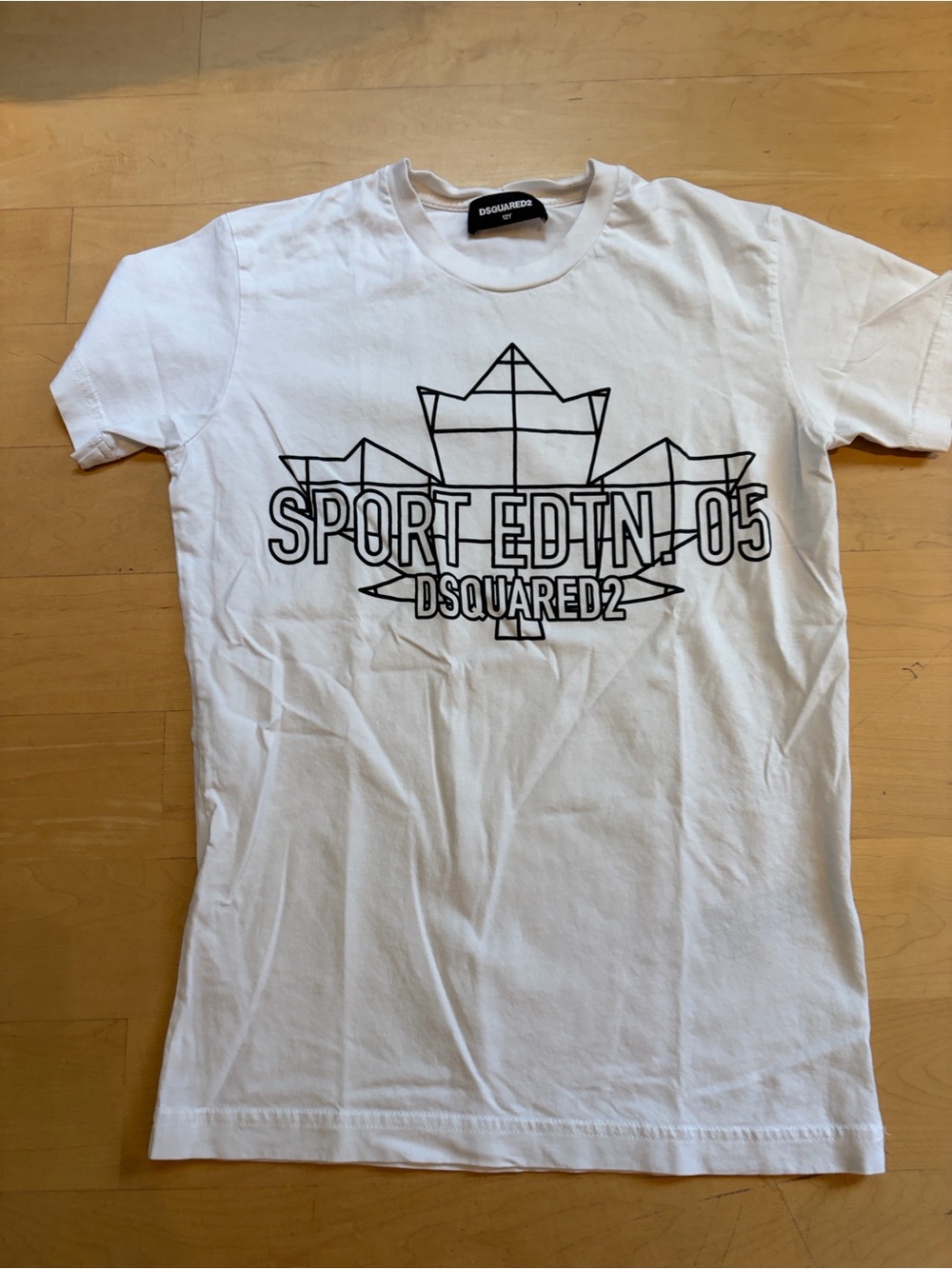 DSQUARED2 White Tee with Black Geometric Graphic maple leaf